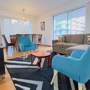 Apartamento Departamento De Lujo 3 Dormitorios, 5 Camas, 1 Sofa Cama, 11 Personas, Con Terraza Abierta, Wiffi Y Parking Free, Quito